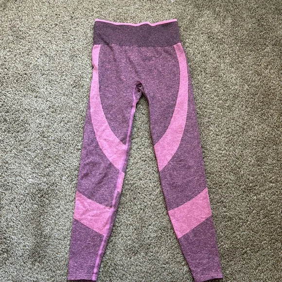 PINK Victoria's Secret XS Leggings - Picture 3 of 3